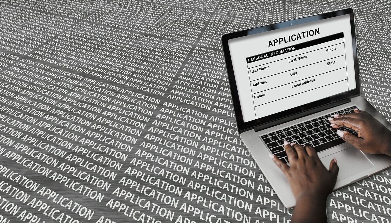 Boosting Candidate Engagement: How Tacitbase Improves Communication at Every Stage